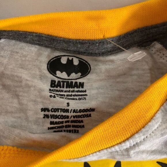 DC Comics Batman Boys Tee NWT - Picture 3 of 4